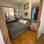 2 Bedroom with Spacious Terrace minutes from Champs Elysées