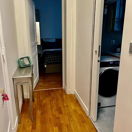 2 Bedroom With Spacious Terrace Minutes From Champs Elysées Appartamento *